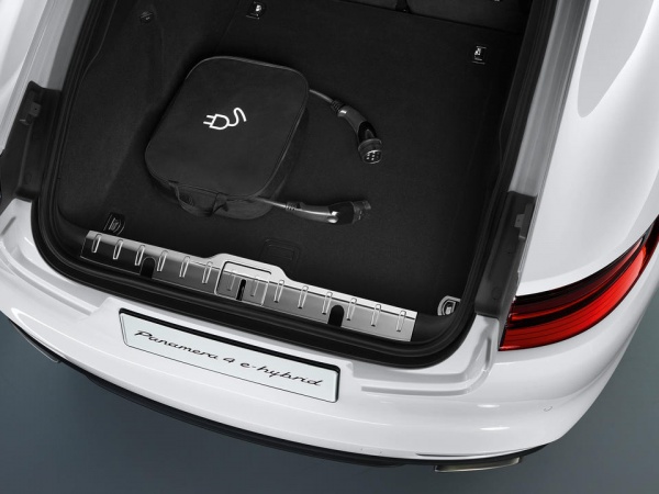 Porsche Panamera 4 E-Hybrid Executive фото