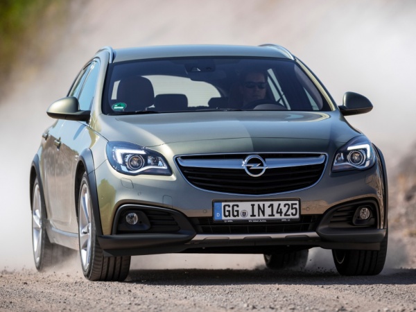 Opel Insignia Country Tourer фото